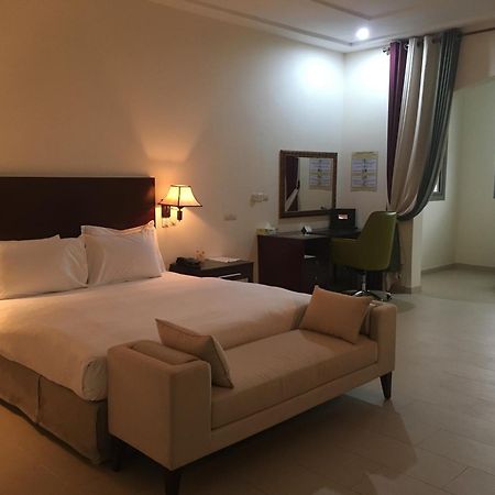 Hotel Sancta Maria โลเม ภายนอก รูปภาพ