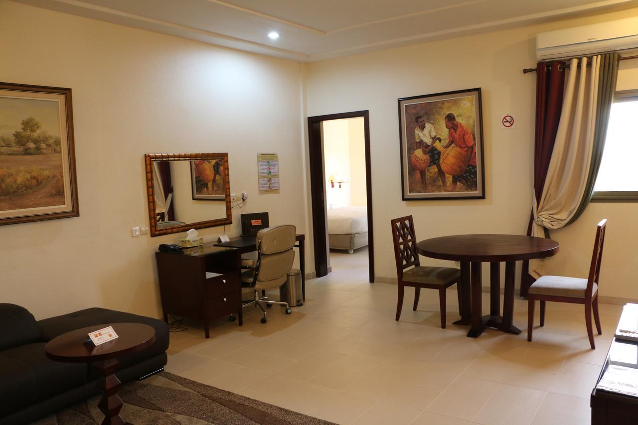 Hotel Sancta Maria โลเม ภายนอก รูปภาพ