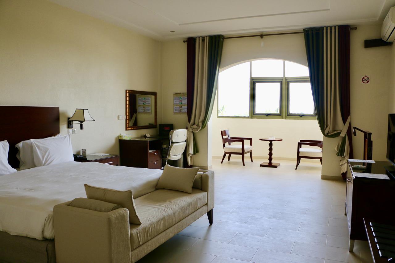 Hotel Sancta Maria โลเม ภายนอก รูปภาพ