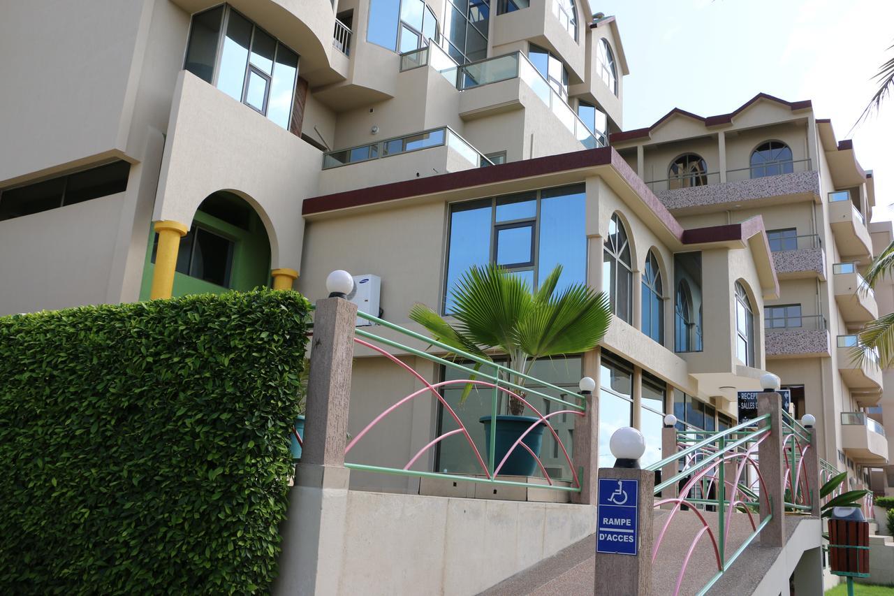 Hotel Sancta Maria โลเม ภายนอก รูปภาพ