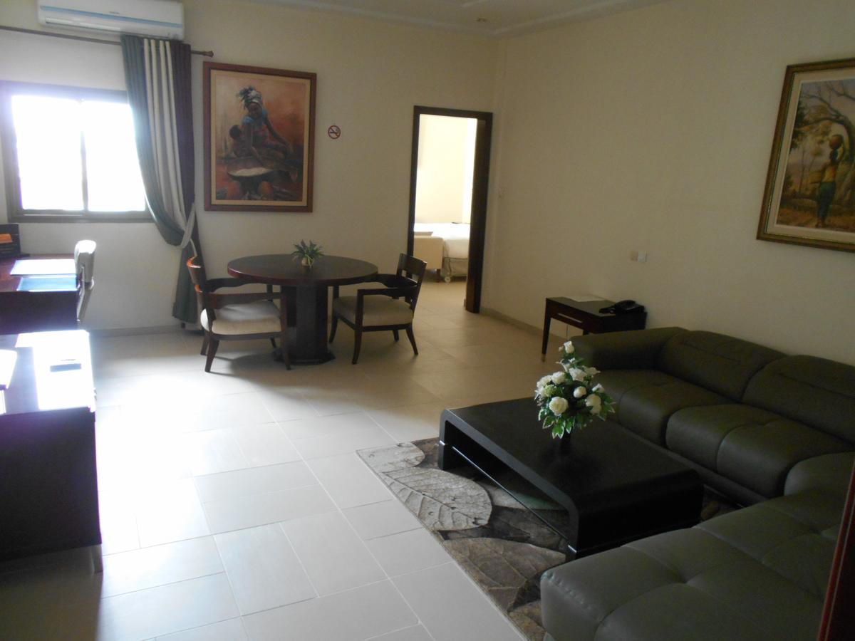 Hotel Sancta Maria โลเม ภายนอก รูปภาพ