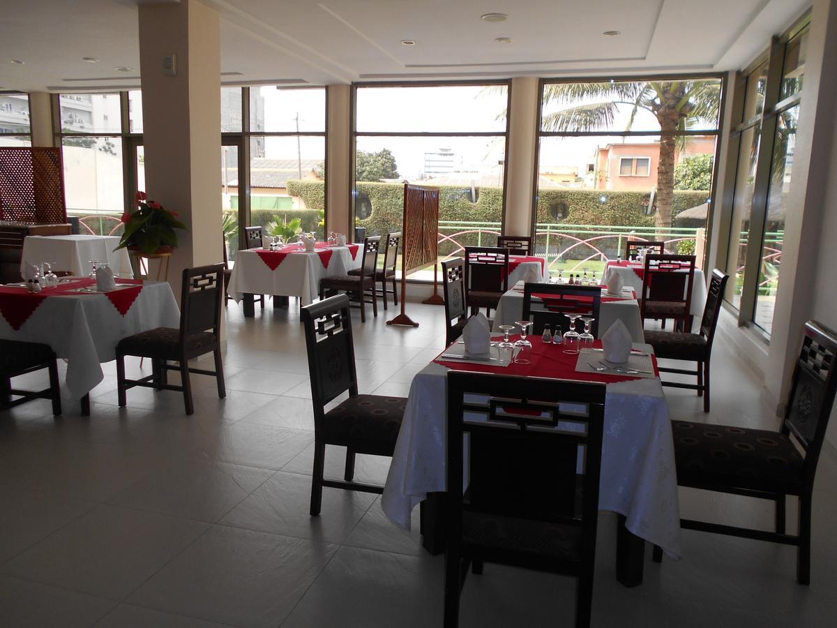 Hotel Sancta Maria โลเม ภายนอก รูปภาพ